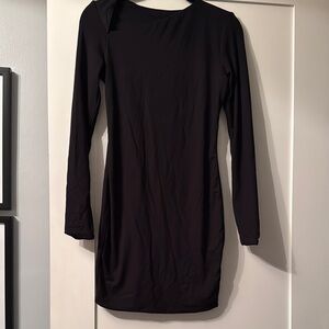Elegant Black Long Sleeve Dress mini open back